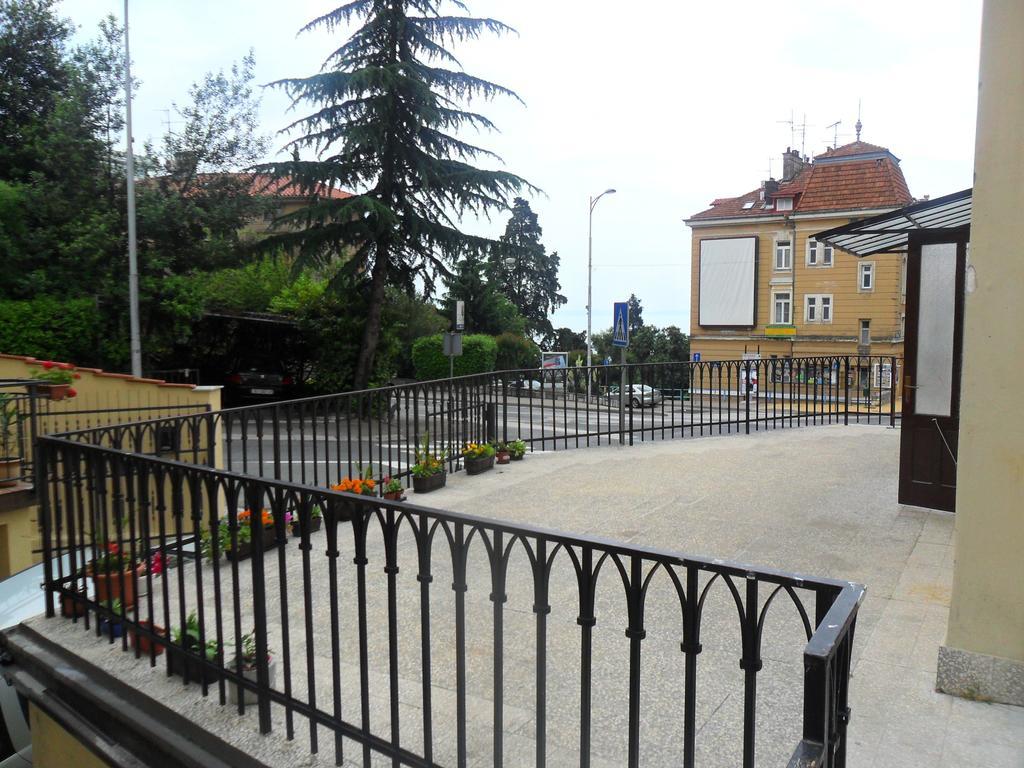 Apartments Ascic Opatija Oda fotoğraf